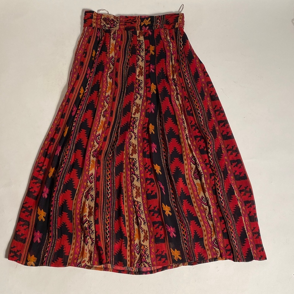 Vintage 1990s High Waist Flowy Pleated Burgundy Tribal IKAT Print Midi Skirt! S